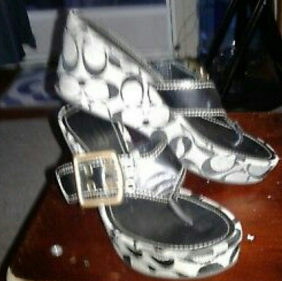 **SOLD*COACH WEDGE SANDAL*SHERRI* SIG JACQUARD* - Picture 5 of 8